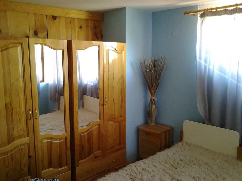 Sharkov Guest House Dolen  Room photo