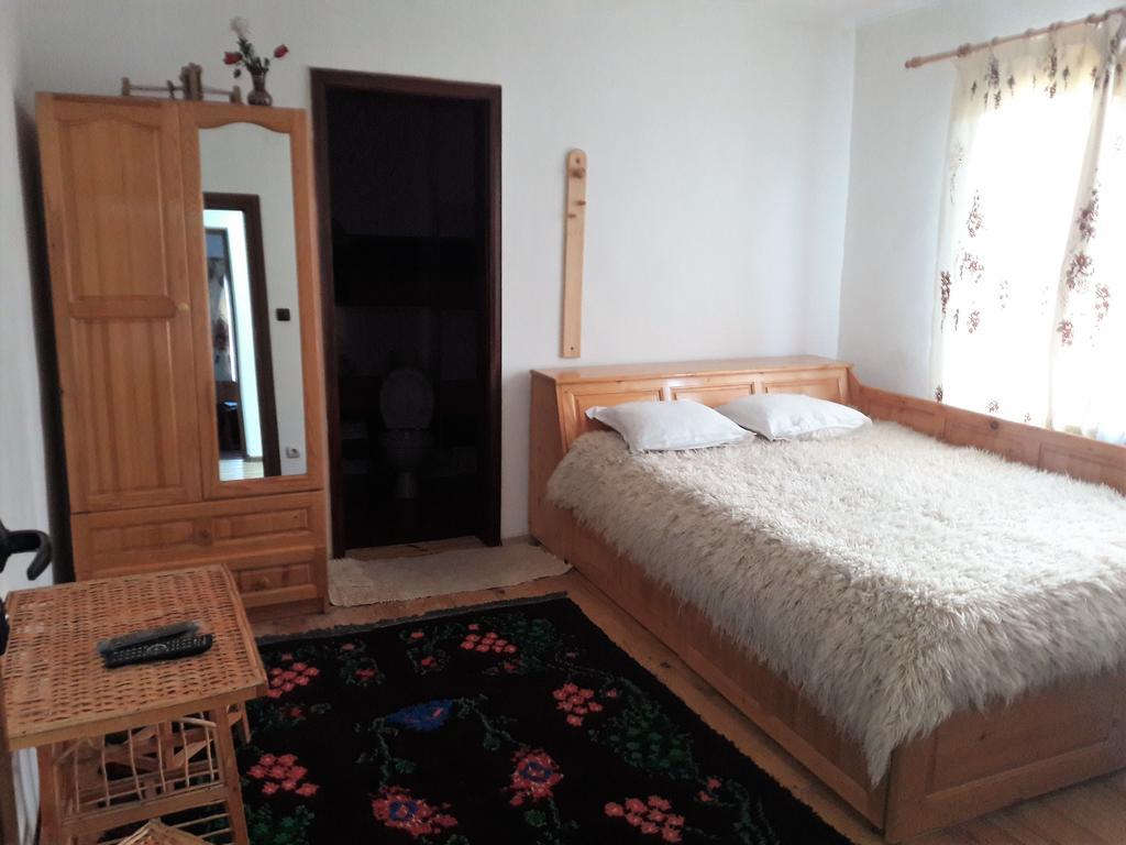 Sharkov Guest House Dolen  Exterior photo