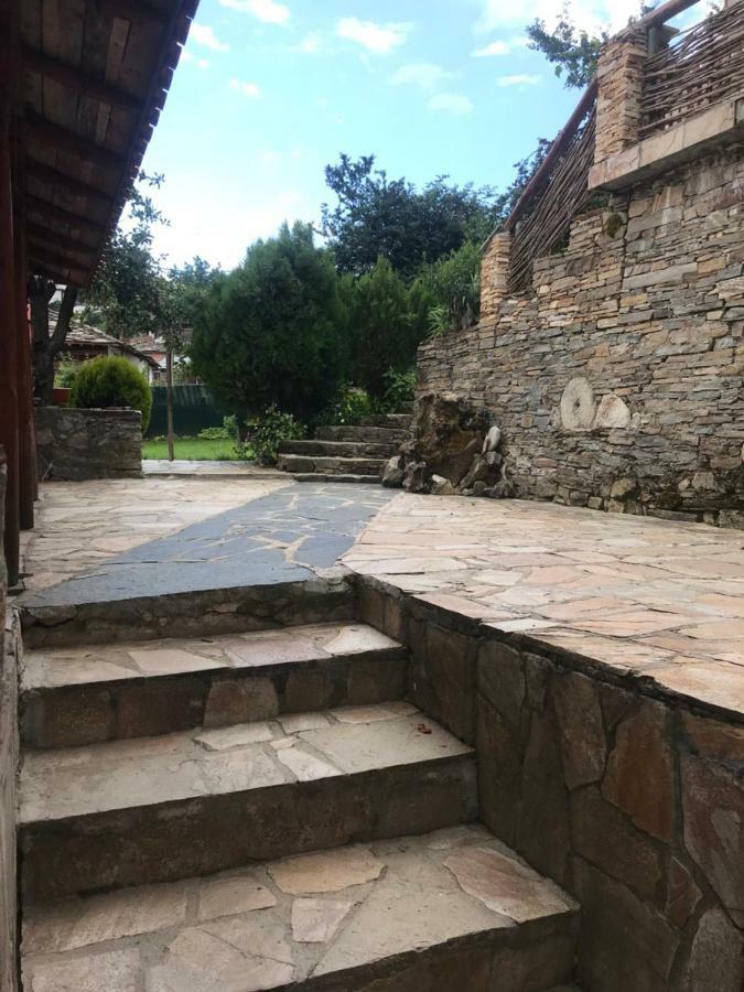 Sharkov Guest House Dolen  Exterior photo